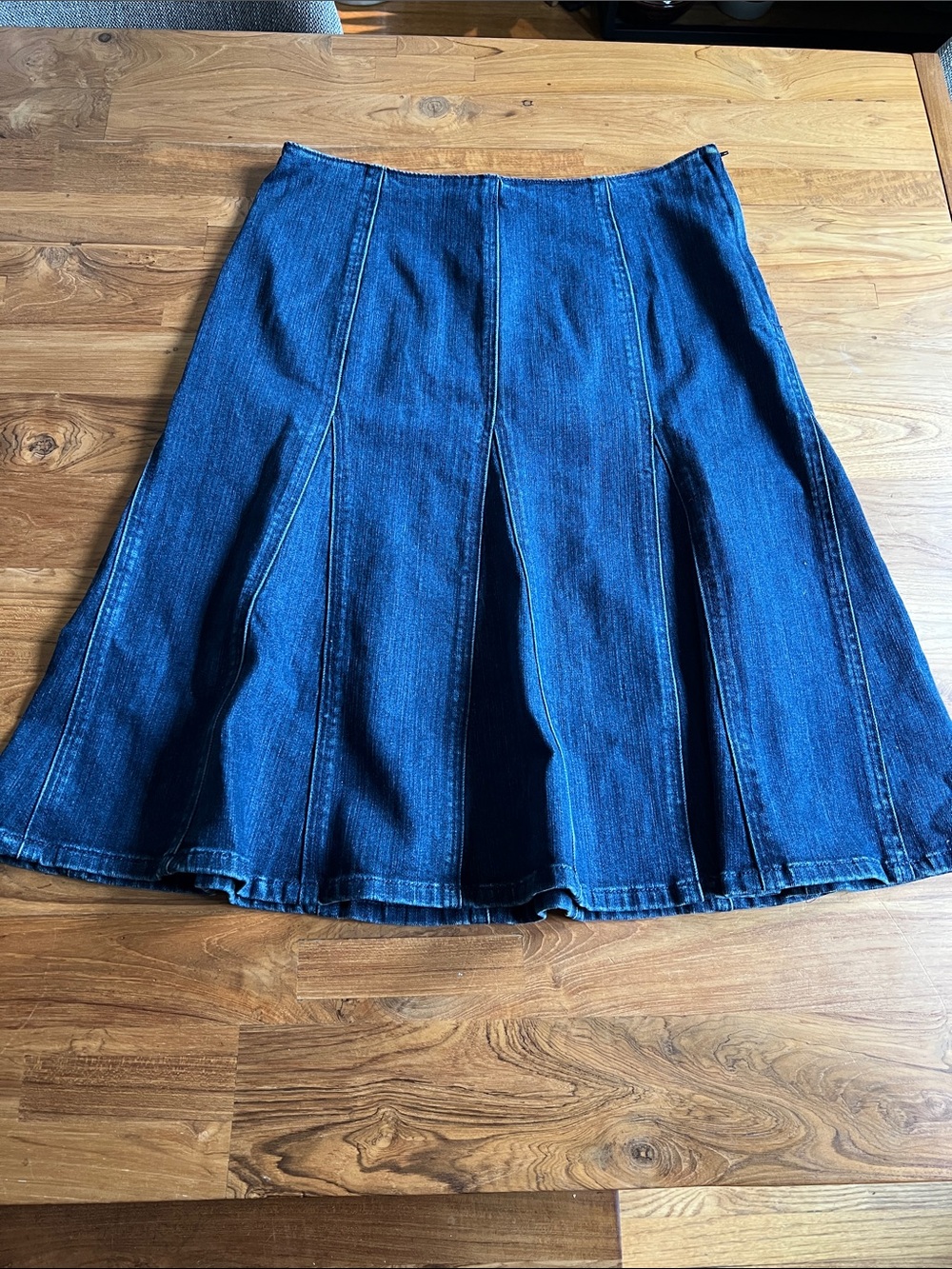 Oscar de la Renta Dark Blue Denim A-Line Panel Skirt with Flared Hem